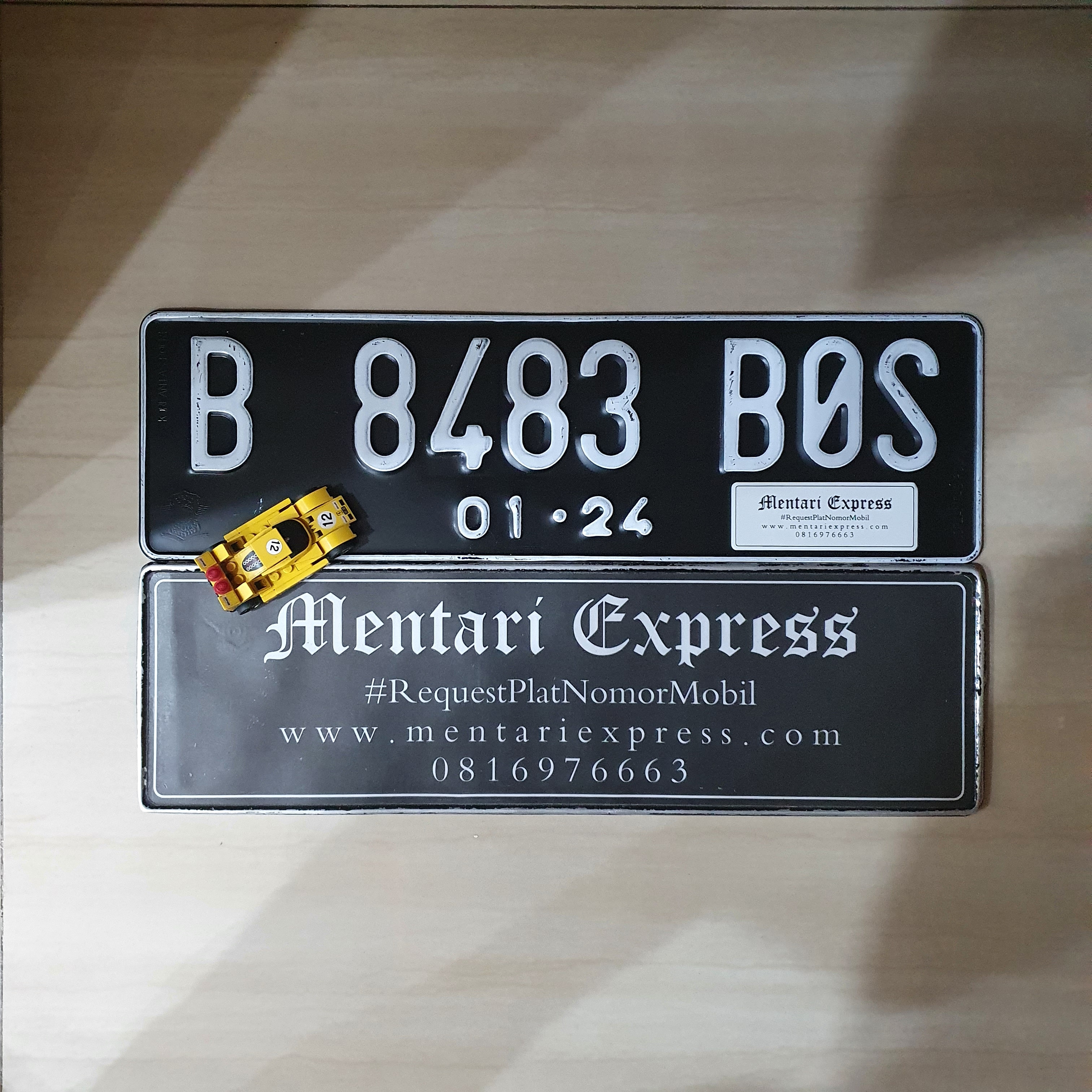 B 8483 BOS